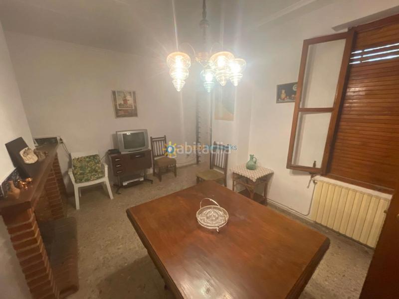 Foto 7d926072-15ad-4dd4-a75a-08cda0032f8c. Doppelhaus mit kamin heizung in Aielo de Malferit