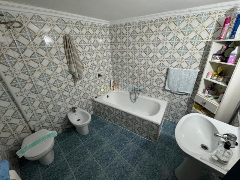 Foto d604c9f7-fc29-48a9-8495-f6b06708c07b. Casa pareada en Oliva pueblo Oliva