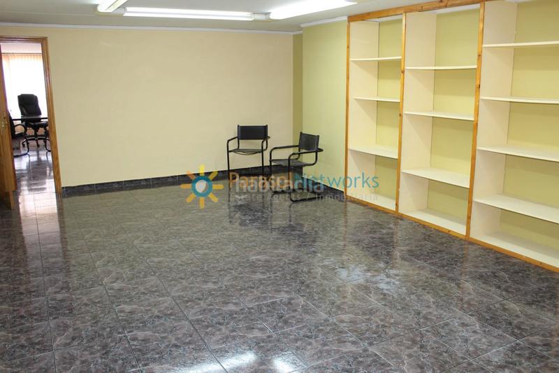 Foto 9a2dadc5-1ec1-46cd-9213-56ceb142c4d6. Location bureau dans Oliva pueblo Oliva