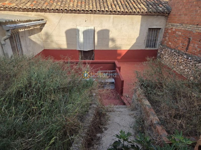Foto 8ad951e5-f605-43c7-adb5-8fdedcb2eeb8. Casa aparellada amb xemeneia a Sumacàrcer