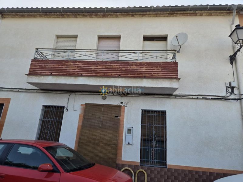 Foto ba52e70c-0e2a-4e75-b55d-9b9cfe55477b. Casa aparellada amb xemeneia a Sumacàrcer