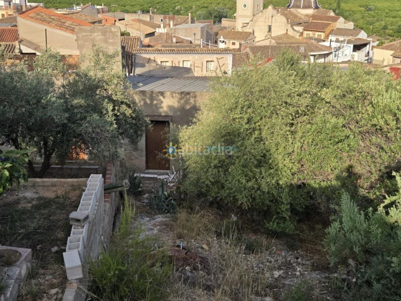 Foto cea05c38-831d-4036-b054-af6c9f0494e4. Casa aparellada amb xemeneia a Sumacàrcer