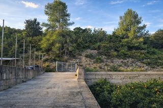 Masia a Atzúbia (L´). Finca rústica en adsubia