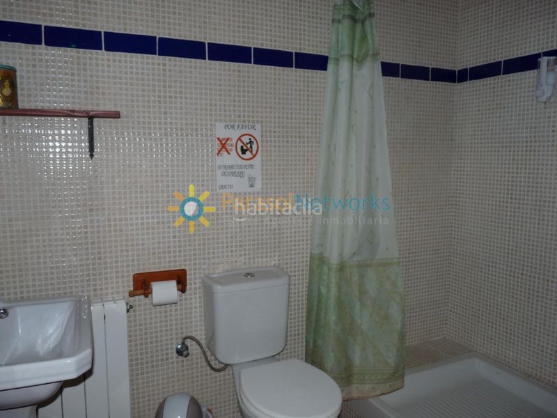 Foto 07f23a01-6584-45f7-861a-094d76330ce0. Edificio con piscina in Palomar