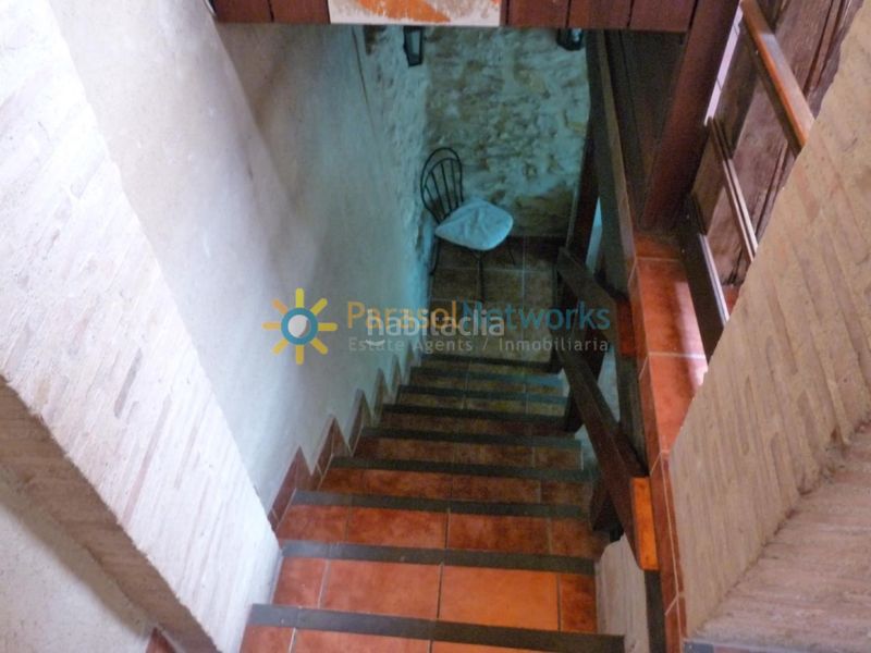 Foto 8dbeed7c-585d-4c46-b57c-310f40aa480c. Edificio con piscina in Palomar