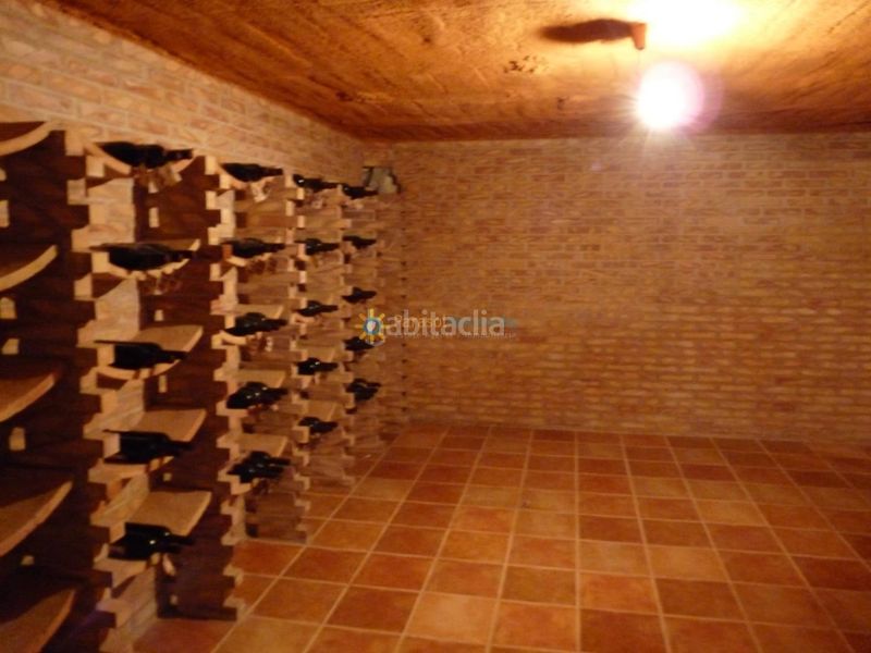 Foto 3e9f7f97-7add-40d8-b2ff-5a62549e3ac2. Xalet amb calefacció aparcament a Oliva pueblo Oliva