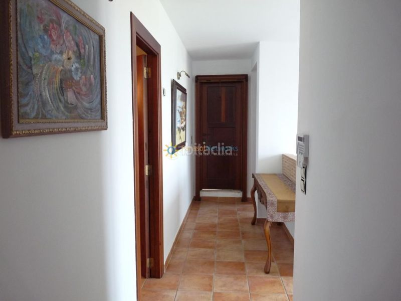 Foto c4c4a04c-23ce-42fa-bbc0-ed6847d40e65. Xalet amb calefacció aparcament a Oliva pueblo Oliva