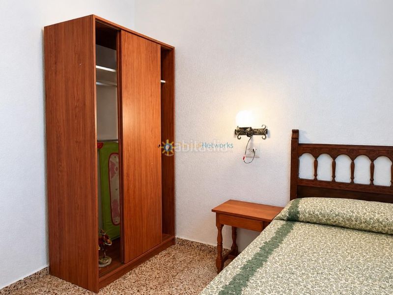 Foto c0dc43a7-5ab2-49a8-8afe-f367782d3738. Xalet amb xemeneia aparcament a Centro Ontinyent