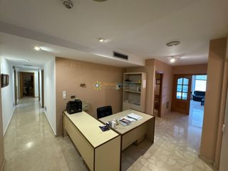 Oficina en Oliva Pueblo. Local en venta en oliva