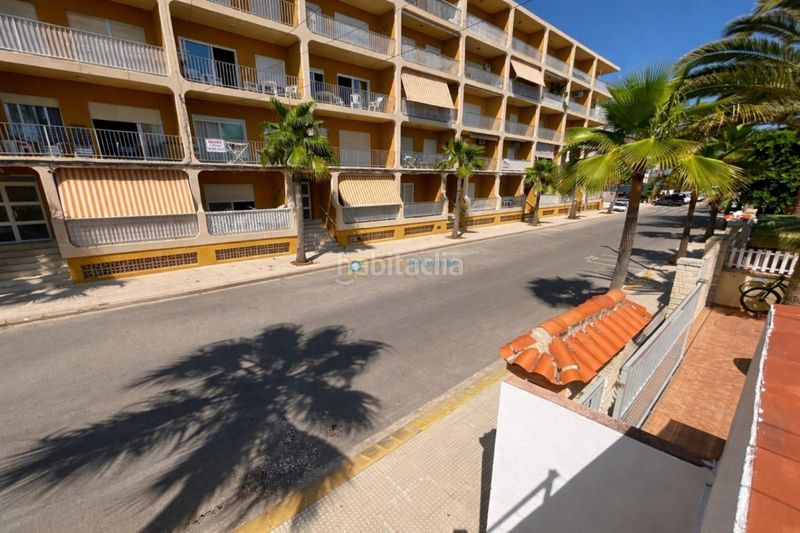 Foto b7bf6220-40e8-4fc2-b57e-e4fdc4f50e9c. Xalet amb xemeneia aparcament a Miramar