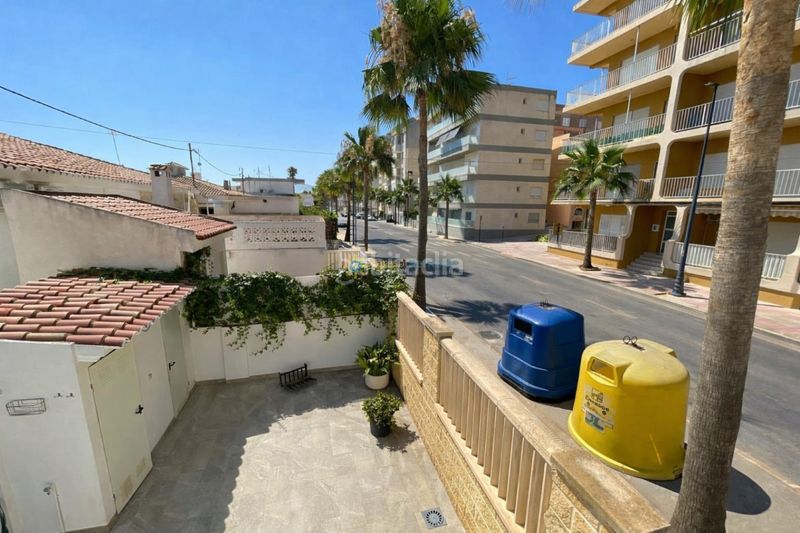 Foto c65643f3-40dd-4981-a6d6-a6b0ade63d55. Xalet amb xemeneia aparcament a Miramar