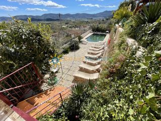 Casa en Ador. Villa en venta para eventos en ador
