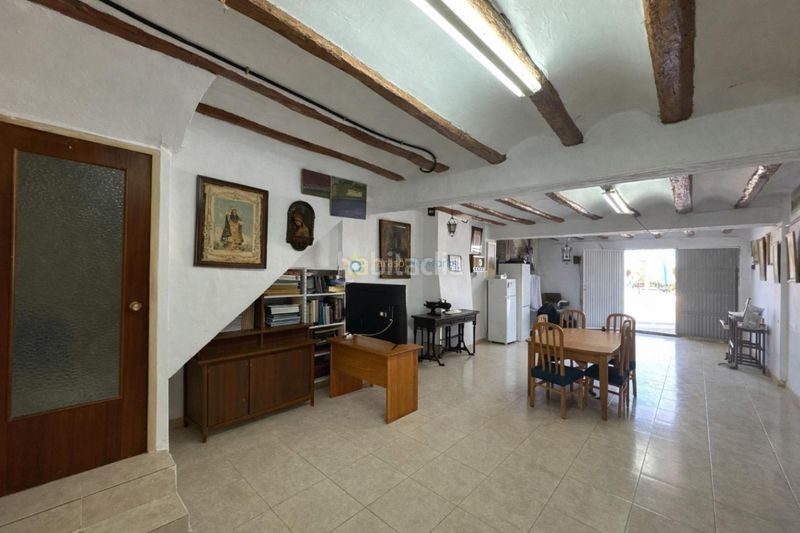 Foto 602a46e2-81cf-4e50-9b14-d4c5493eabc4. Casa aparellada a Bufali