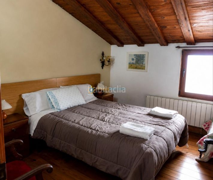 Foto 6bf93388-c63b-40c9-87d9-0b3e57718588. Edifici a carrer major 13 a Palomar