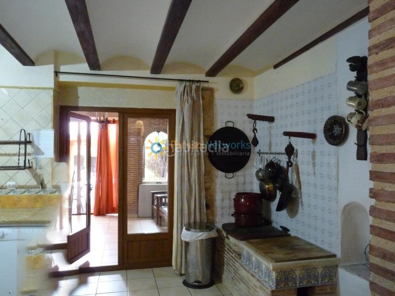 Foto f3b58f9e-6353-4690-8f2e-55b456ac1f36. Edifici a carrer major 13 a Palomar