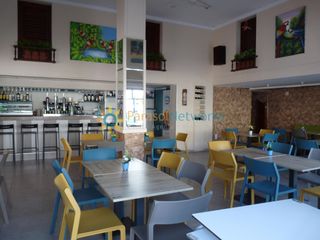 Geschäftsraum in Piles. Restaurante a la venta en playa de piles