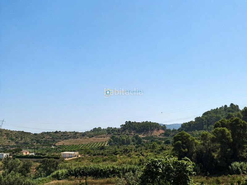 Foto c1b450eb-196f-4cca-94d3-db897f110b3b. Masia amb aparcament piscina a Sellent