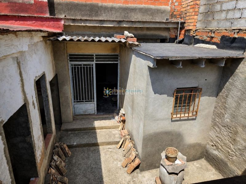 Foto 0a53bdf3-8690-41ce-b3ab-f0634b72a1fe. Casa amb xemeneia a Sellent