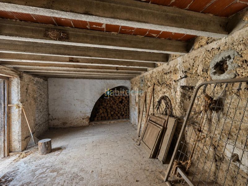 Foto 10f1ff75-4597-4bd7-b567-09fbd2b33104. Casa amb xemeneia a Sellent