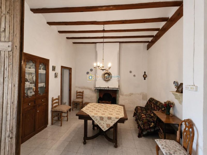 Foto 593e8966-8fff-471d-8445-2879451044e0. Casa amb xemeneia a Sellent
