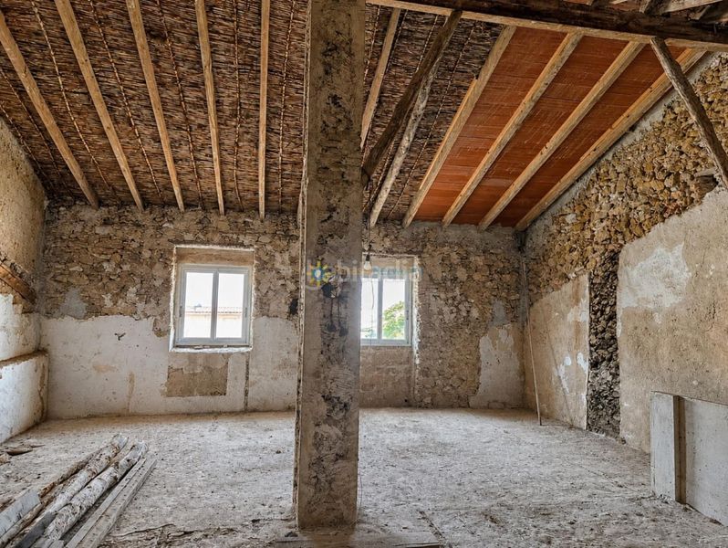 Foto 77534b11-090d-4939-8f65-cb625cc4b9f1. Casa amb xemeneia a Sellent