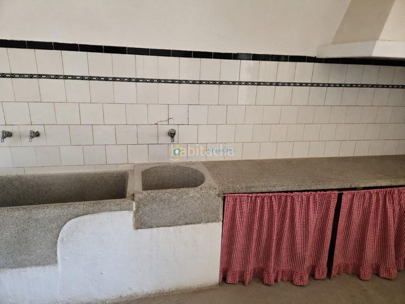 Foto 77af8b77-39ef-400b-a548-46de8bcbafee. Casa amb xemeneia a Sellent