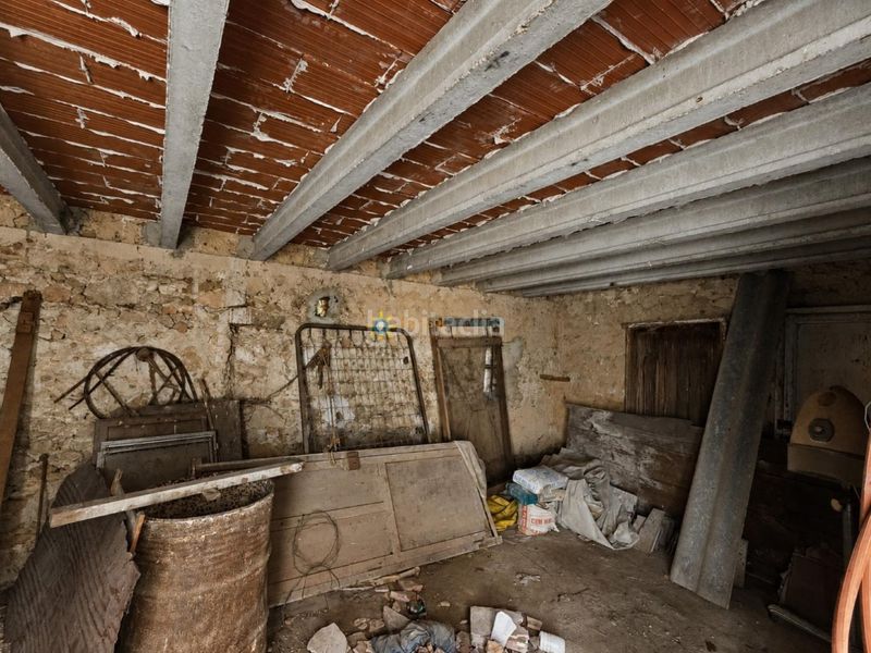 Foto aa866416-eb04-4c42-a9e0-055a0241022c. Casa amb xemeneia a Sellent