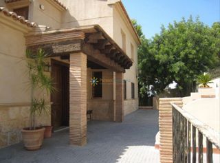 Chalet à Oliva Pueblo. Chalet de venta en oliva