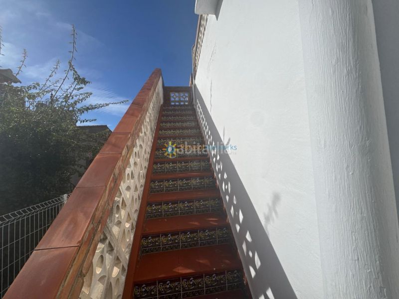 Foto 1f4fc821-e7e9-40c3-bf90-d231da47303e. Chalet  de venta en playa en Oliva playa Oliva