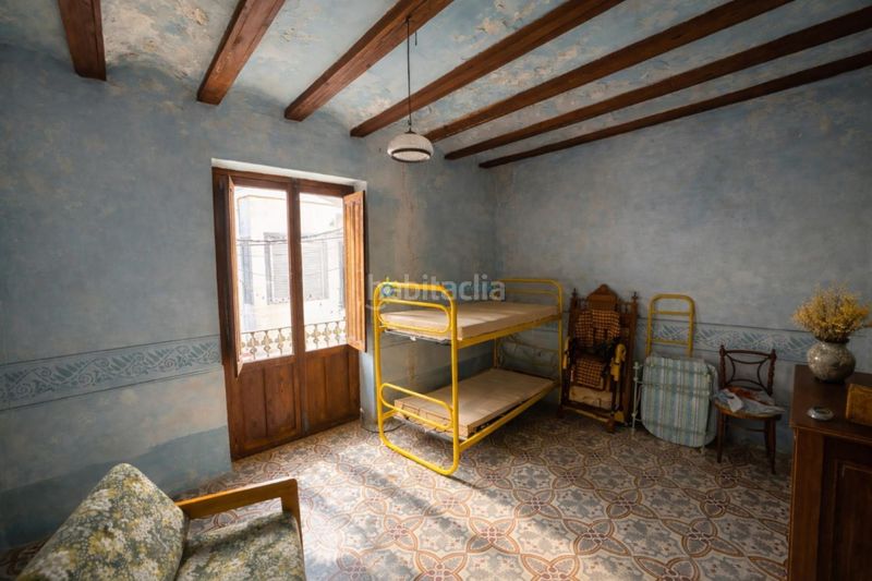 Foto dbb06a40-939a-4c56-a7da-65c728e9099a. Casa adossada amb xemeneia a Sumacàrcer