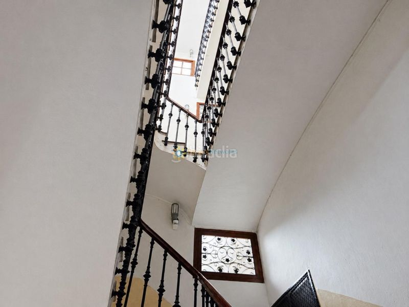 Foto bef5efe9-ed07-4c66-846c-78a574339bd2. Pis amb aparcament a Xàtiva