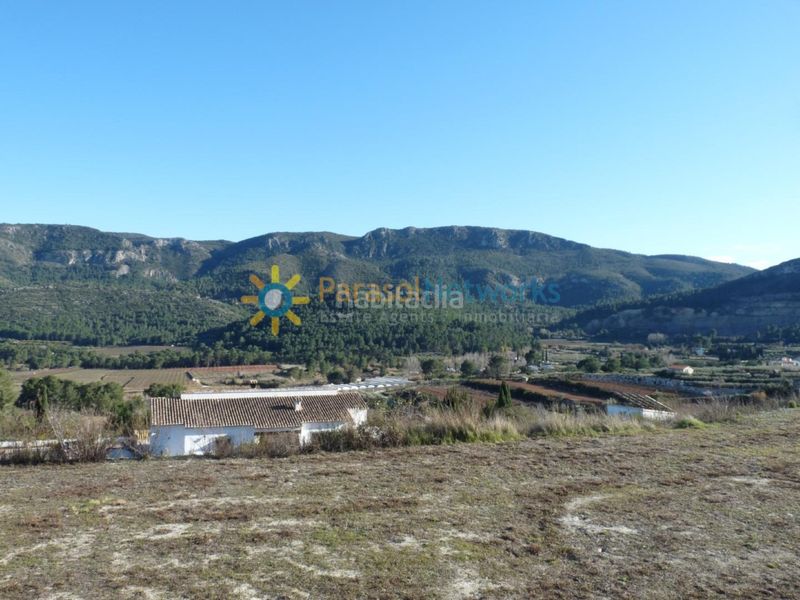 Foto fc64934d-5eff-46a6-b805-78f8fdcedb79. Finca rústica a Castelló de Rugat