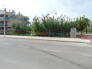 Wohngrundstück in Guardamar. Parcela en venta en guardamar