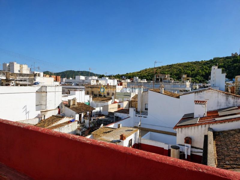 Foto 0d8e8bf0-33bc-4d69-88c6-86e635eaea42. Pis a Oliva pueblo Oliva