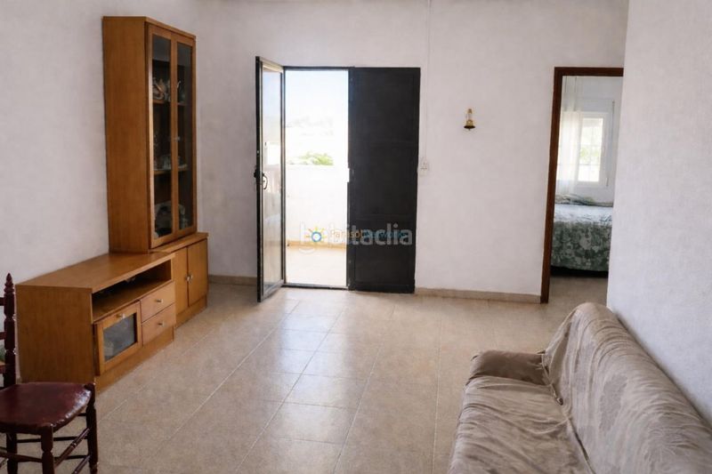 Foto f67975f6-e67d-4cab-b7f3-fd5779d72ad0. Xalet amb xemeneia aparcament a Bufali