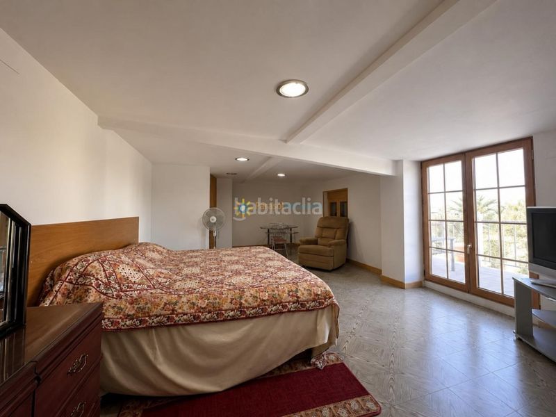 Foto cc8f68f2-d99a-4a18-9e7d-75eb81a8a94d. Chalet  en venta en Centro Ontinyent