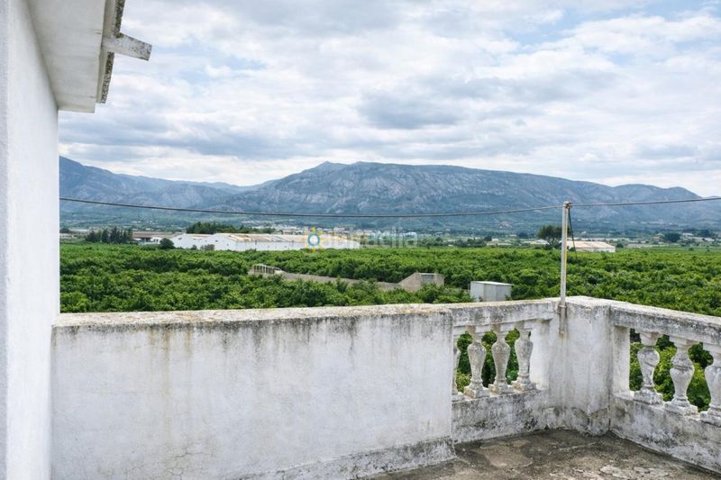 Foto 97e7e3e2-88e1-4384-9b85-6351fcfe7388. Masía villa a la venta en Benifairó de la Valldigna