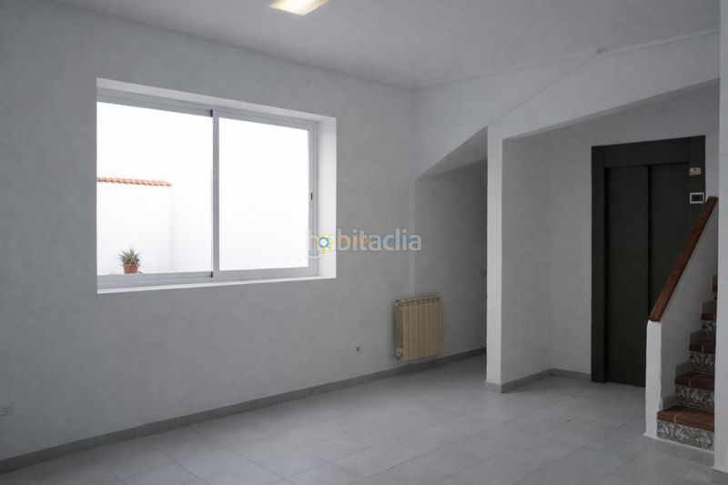 Foto 57f1a1a3-bfc0-461a-bfb9-75fdb057d2f2. Edifici a Rafelcofer