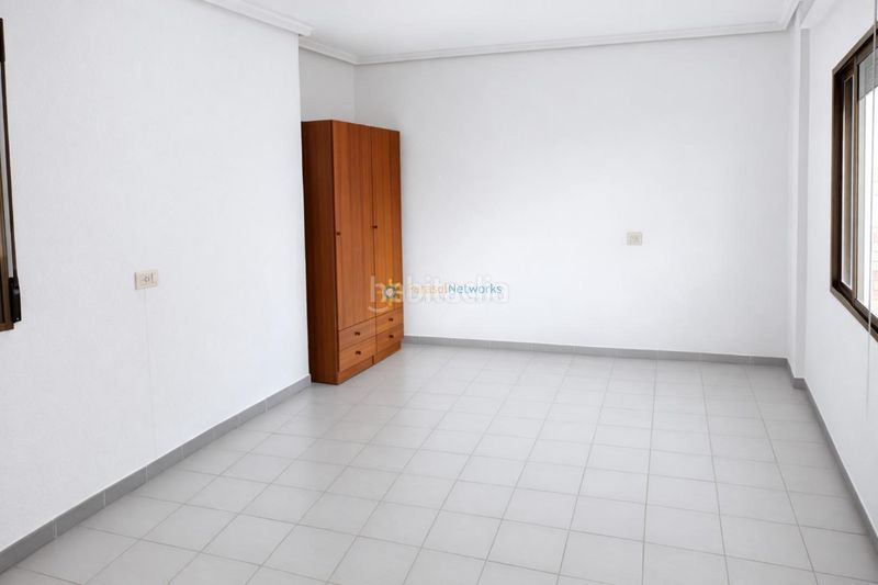 Foto b65ecc89-93d6-4d5b-b3a5-39e85b116325. Edifici a Rafelcofer