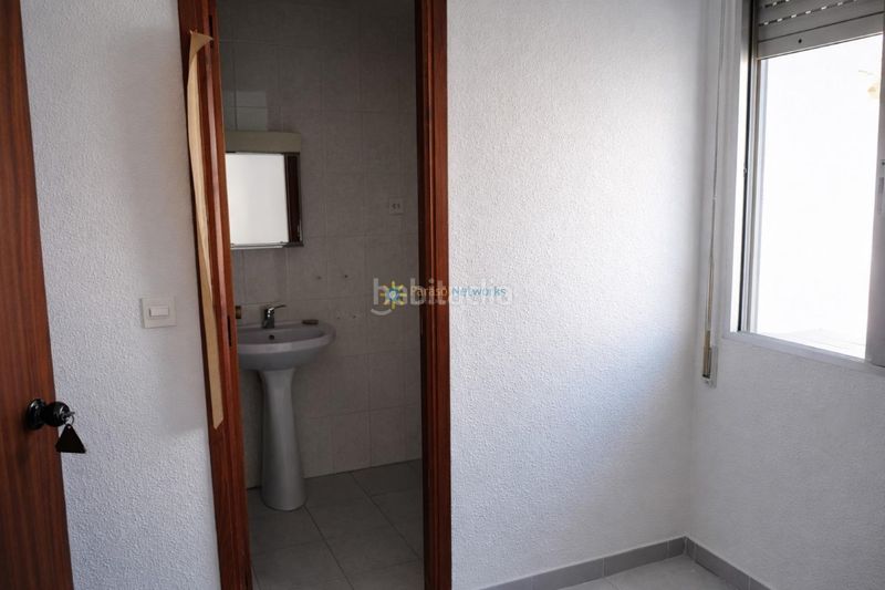 Foto d0c97451-2cbd-4101-a749-0d97c529e108. Edifici a Rafelcofer
