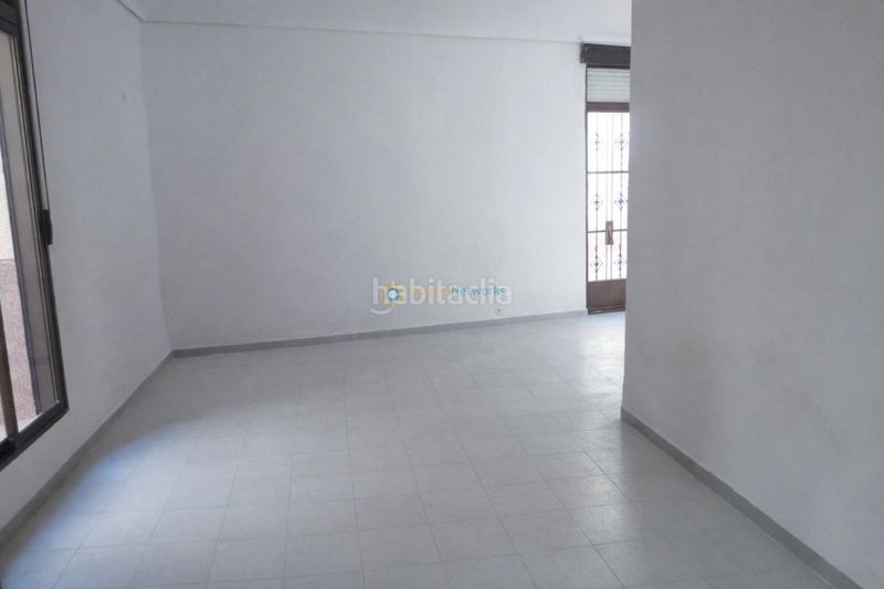 Foto f263a66a-993a-4b4c-b5c0-7d63a4d258cd. Edifici a Rafelcofer