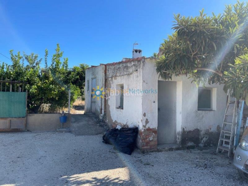 Foto e68eb0ad-01b9-4027-81b0-b1367f224147. Xalet amb xemeneia aparcament a El Llombo Ontinyent