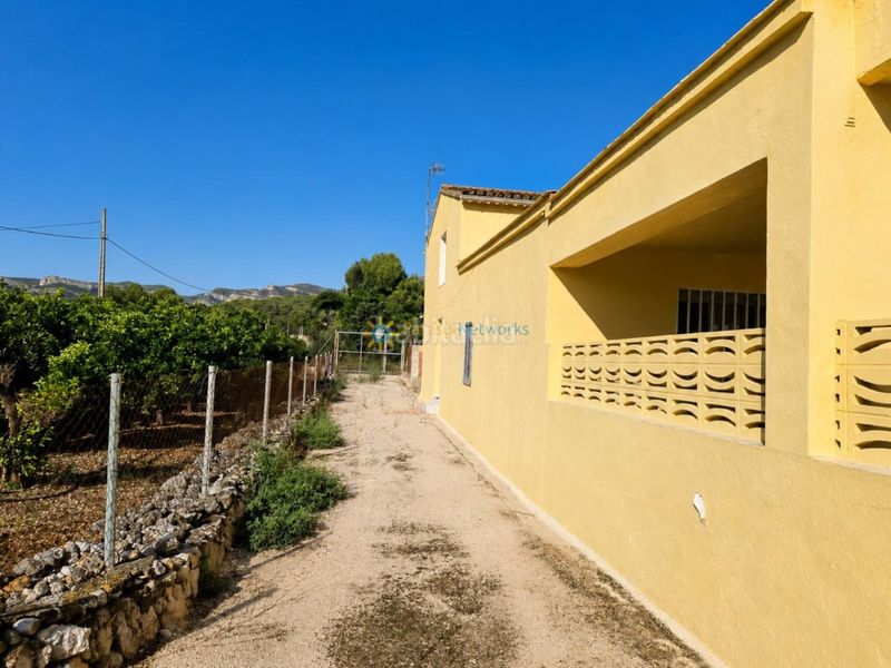 Foto 8f48e153-5143-40e4-b932-76fad333cfea. Chalet  urbano en marchuquera alta, gandía, en Palma de Gandía