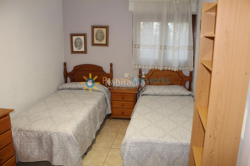 Foto 5c276bb1-e05d-409d-b55c-a5051a464e29. Alquiler chalet  en alquiler en playa en Oliva playa Oliva