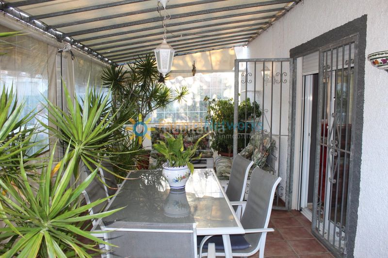 Foto d6fd85b1-cbb2-48f9-ab67-9a89bc08a177. Alquiler chalet  en alquiler en playa en Oliva playa Oliva