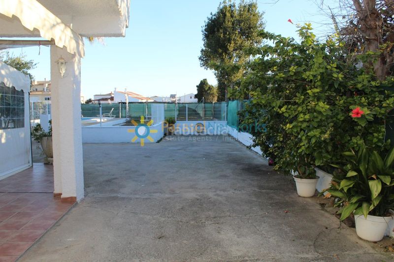 Foto fbae8c5b-7160-476f-8683-29bc339ff7fc. Alquiler chalet  en alquiler en playa en Oliva playa Oliva