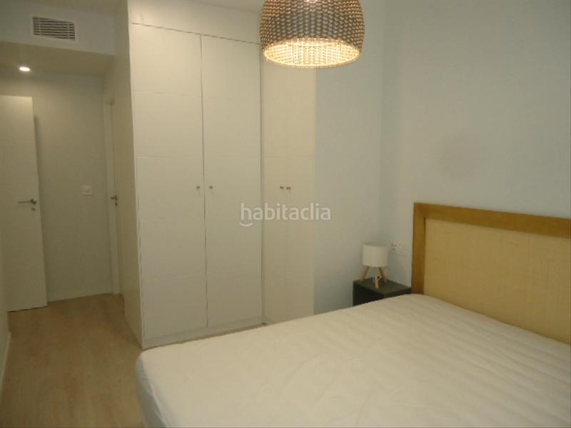 Foto 1b06ea1e-78a3-45ea-92b5-770ab7bfc9f3. Alquiler apartamento en calle bubión 1 en Rosaleda - Juventud Granada