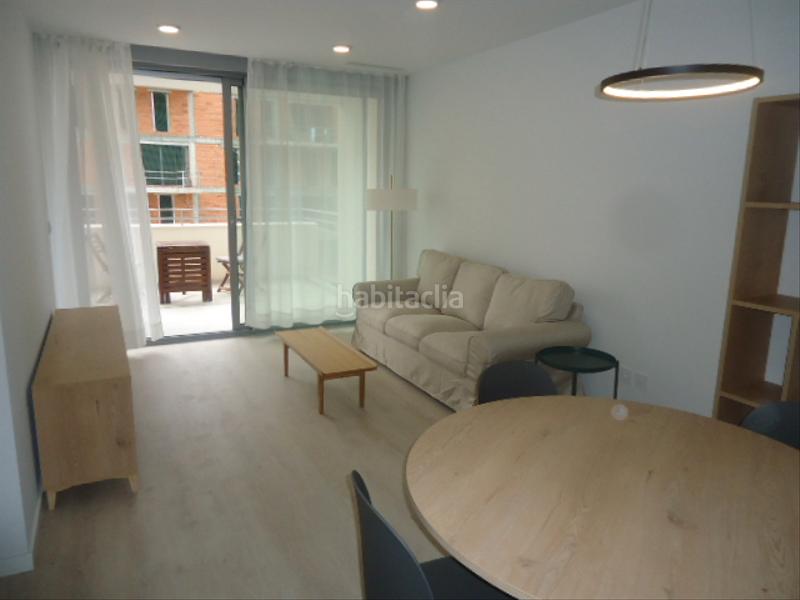 Foto 78b80f05-65b0-4a49-9555-d0bf7e313ffe. Alquiler apartamento en calle bubión 1 en Rosaleda - Juventud Granada