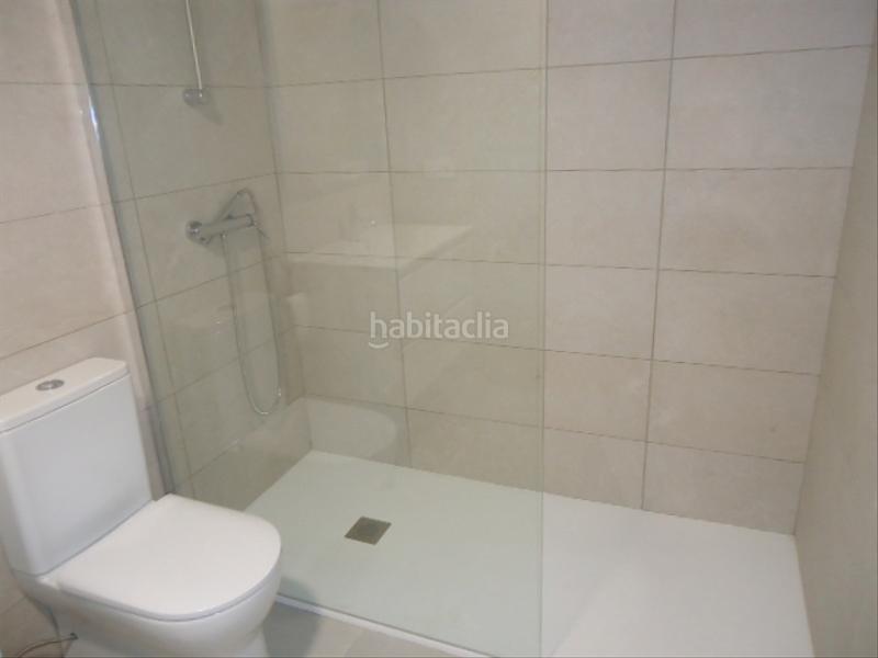 Foto 9347190d-fb5c-433a-b44a-904ea72a256c. Alquiler apartamento en calle bubión 1 en Rosaleda - Juventud Granada