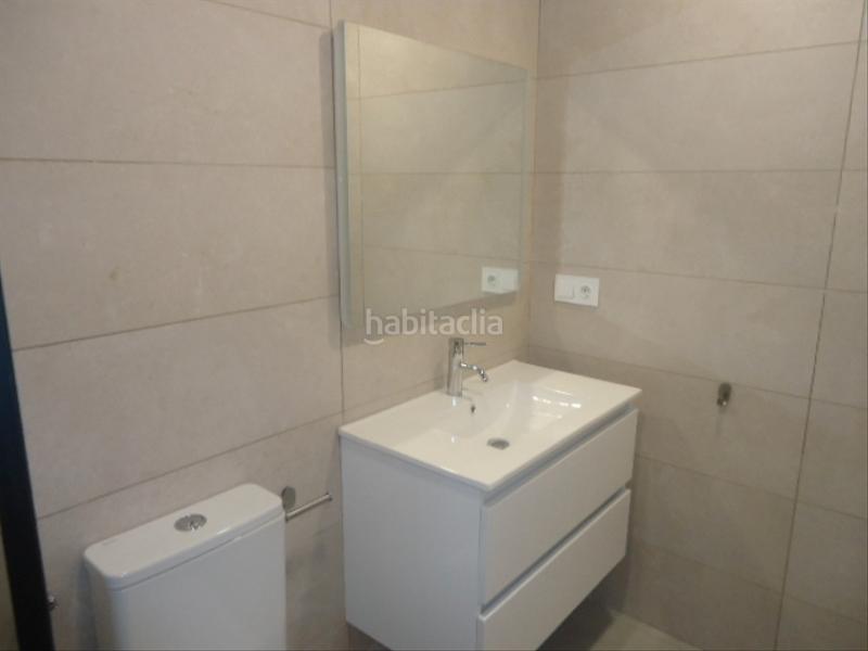 Foto bff996f5-d857-462b-baf9-b8c591bfd5e5. Alquiler apartamento en calle bubión 1 en Rosaleda - Juventud Granada